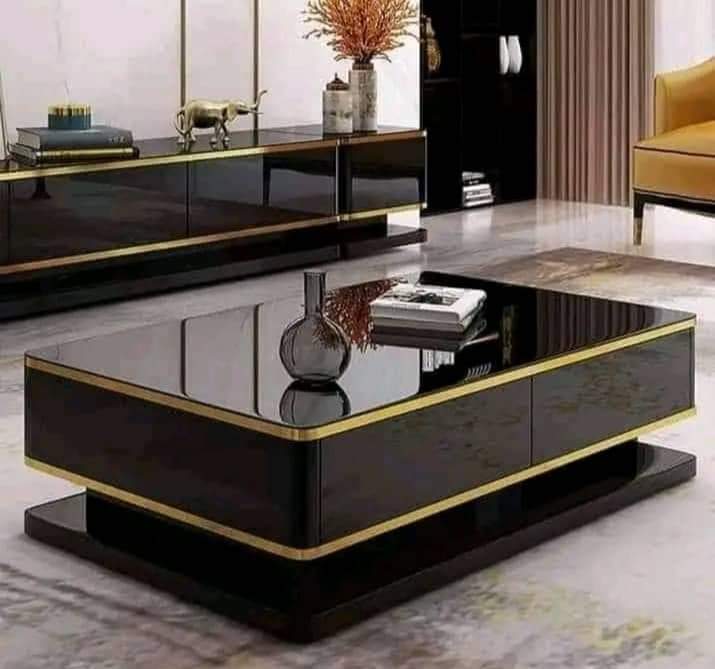 Centre-Tables